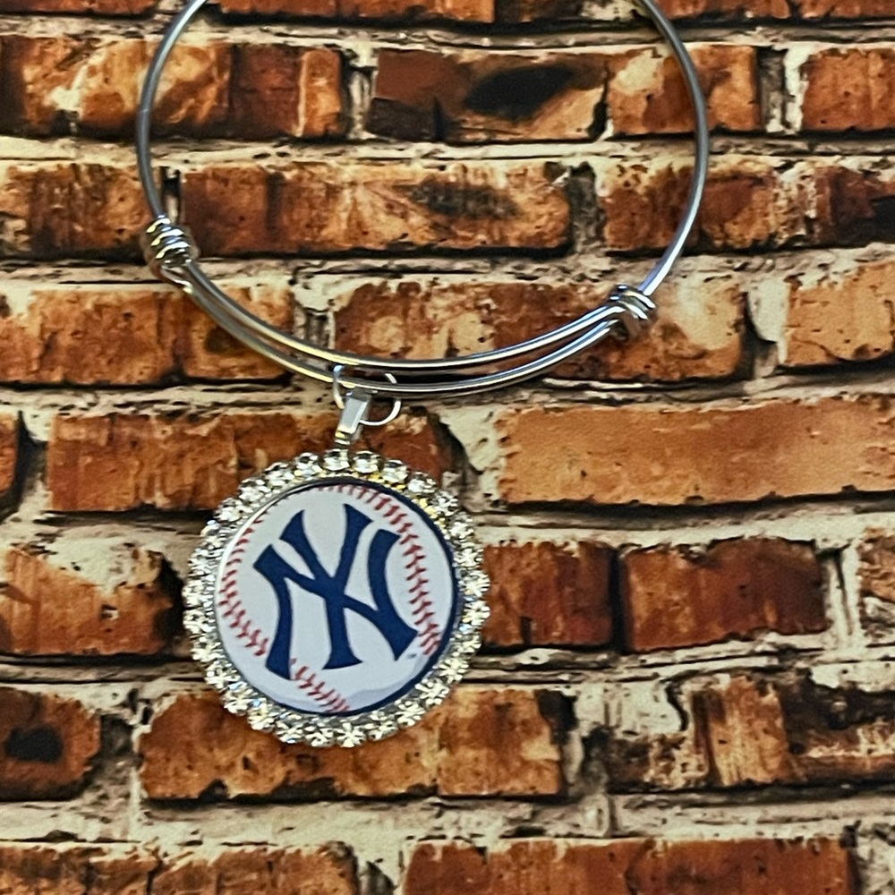 New York Yankees bracelet